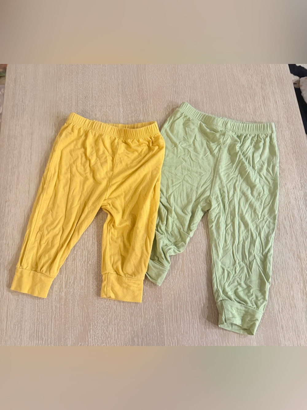 Kyte Baby Pants Bundle of 2- Yellow & Green size 3-6 months and 6-12 months